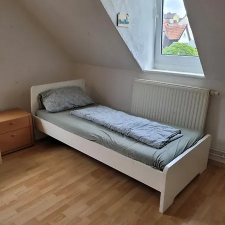 Homestay Cosy Mit Eigenem Kuehlschrank Und Ferneseher *